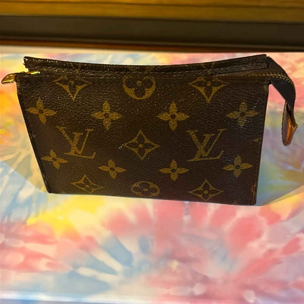 Louis Vuitton Monogram Toiletry Pouch 19
